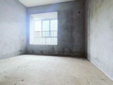 正规5房 横厅设计 交通便利 内圈位置 全朝中庭