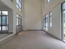 鲁能领秀城别墅 216万 4室2厅4卫 普通装修低价出售,房