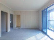 中建壹品南滨星光城 3室2厅2卫 精装修 106万元