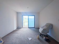 捡耙活!鸳鸯,金山医院对面,公园1号,正规四房,出门公交站