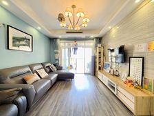 复地新城就 装修好 得房率高 临地铁 车位充足 正南朝向