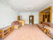 交通大学家属区,有电梯带屋顶花园,出门轻轨站免物业费