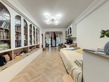 此房业主诚心出售 看房有钥匙 中间楼层 中间位置 价格可谈