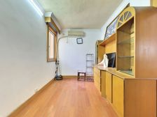 地铁口,一梯两户双南厅朝北,看房随时,有钥匙