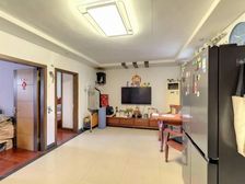 来电绛10万!业主订好别墅,精装修空壳房,中间楼层采光好