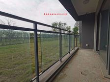 (带90平大院子)渎数八 带花园近轻轨 找不出第二套