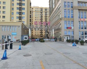 嘉德万达商 鑫丰近水庭院 南向两居 毛坯小高层