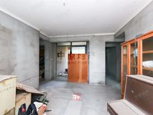 小区中心位置,主卧朝南,中式风格,采光充足