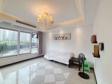 带80平大露台 精装两房两卫 大横厅