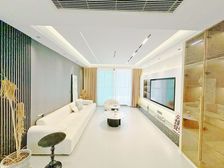 02年的正规三居室,户型方正,南北通透,采光很好