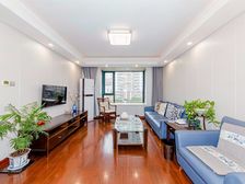 交通便捷 医疗配套成熟 南北通透 有电梯 商圈成熟 大两房