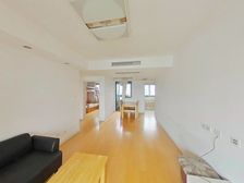 长宁八八中心 刚需两居 环境好 交通便利 近医院 南向采光好