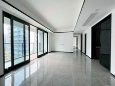 优选必看!龙湖天街旁丶精装洋房丶 双包包丶双轻轨朝中庭。