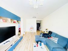 凯旋公馆 南向采光好 电梯房 中间楼层 满五 近医院