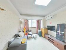 业主置换,新房已经看好,诚意出售双秀一居室,近地铁,商圈环绕