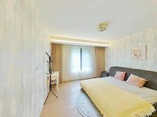 中山公园虹桥绿郡公馆2室2厅,时尚现代装修,拎包入住。