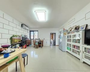 世涛天朗南北两居室有钥匙户型方正采光好无遮挡