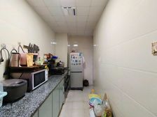 33K就卖,轻轨站旁,正规两室,业主诚心出售,