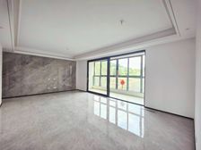 朗诗熙樾府熙境 4室2厅2卫 精装修 159万元