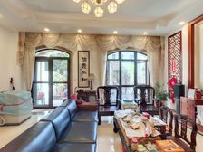 银亿领墅精装联排 保养新 诚意出售 满五V一 看房方便