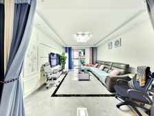 维罗纳一期 出门有轨电车 金汇莲花超市 中间楼层 中间位置