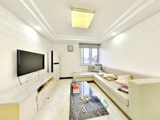 精装修可拎包入住 临河位置 中间楼层 采光无遮挡 楼间距宽