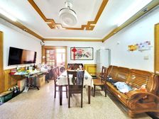 出门九号线地铁 出行方便的不能再方便 单价还低 看中还可谈