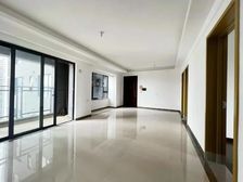 美的领贤公馆 (业主包税 送车位急售)中层南向看花园