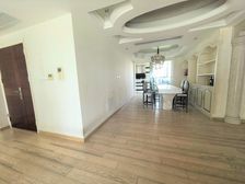 送地下固定车位 台湾业主诚意出售 装修全送电梯高区品质豪宅