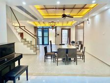 万科棠樾东南向小别墅 5房2厅4卫 使用率高 价格低