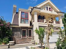 新上 临湖 传世大独幢 豪华装修 价格非常到位 带超级大院坝