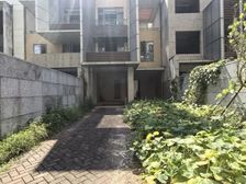 银湖山庄五期湖景别墅 看大湖 有电梯 带地下室 带车库