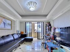 仅在出售,入户花园相增;西边套;楼皇位置,