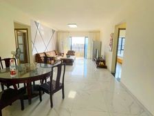 碧桂园华府140平方飞机户型,客厅非常大有3卫望不到医院