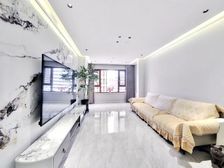 现代装修 小区院里 中间楼层 三室两厅双卫 带车位