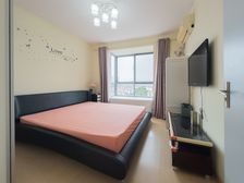 三年出一套的电梯大三房,总价5开头,地铁只有50米看房快来吧