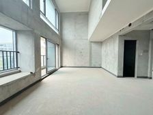 中央公园 次新房 南向采光好 出行方便