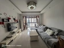 江东大道,江东 旁,两梯四户,拎包入住。满二