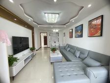 高坪 三桥 桥头堡 原房东装修 大三房 产证在手 马上可过户