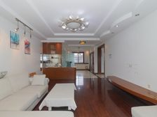 地铁口,公园旁,商场在建,户型南北通风,配套齐全