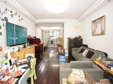 前滩辐射区,带chao大院子,使用面积多,出行便利