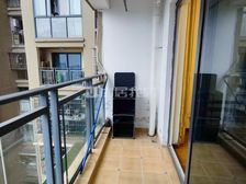 急售 次新小区电梯大两房 户型方正采光好 家电齐全