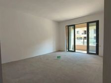 真!2楼带花园带地下室!电梯小洋房!环境好