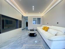 渝铁西苑(西区) 精装可拎包入住 商圈成熟 临地铁 小三房