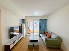 万科南区带平台,精装三房,诚意出售,所见即所得,中间楼层