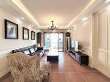 汽博中心,龙湖星悦荟商圈旁,豪装3房双卫,出行购物方便