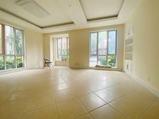 绿地D区 联排边套 花园200平 精装出售