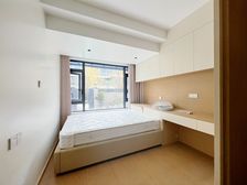 花园80平!洋房,一天都没住过,全新装修,轻轨300