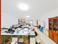 燕子山下 低密度洋房,户型方正,全屋落地窗,有车位地下室