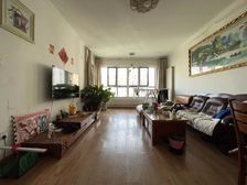 南北通透H格局.带车位,中间楼层,诚心出售